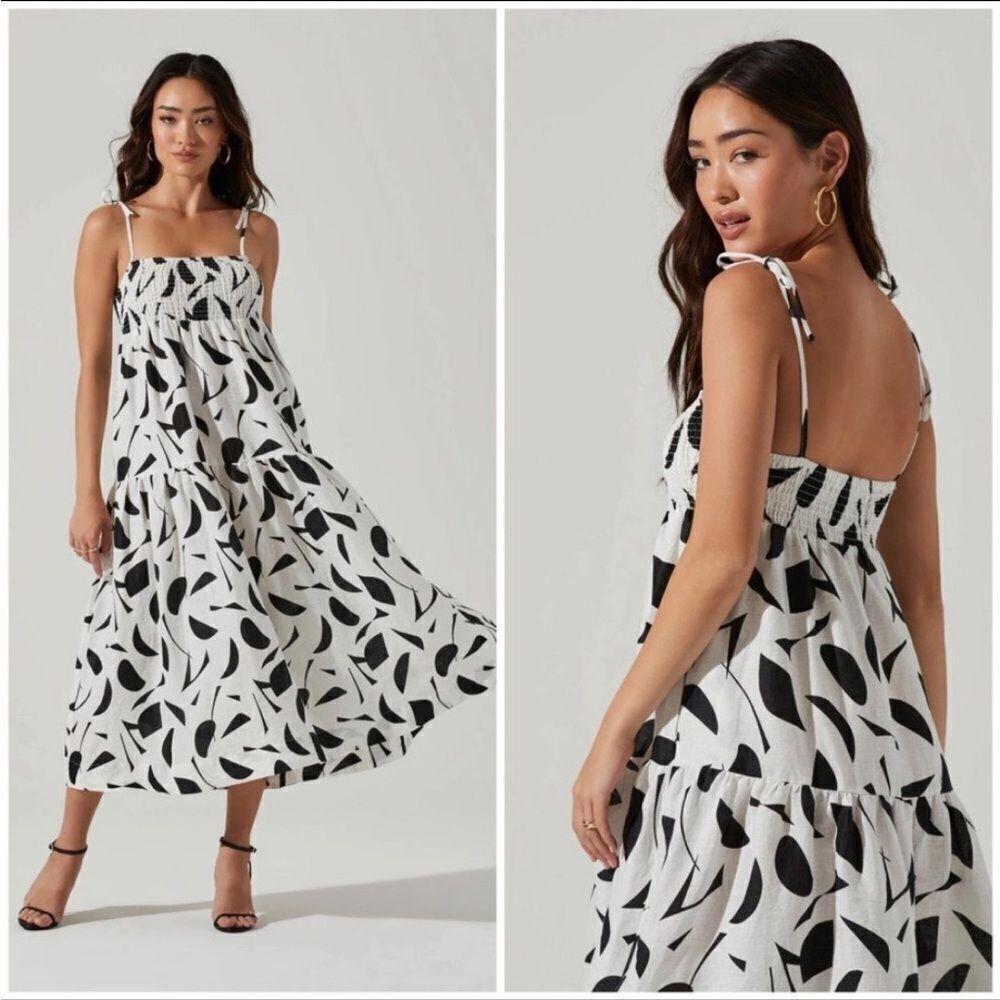 ASTR THE LABEL Marlene Square Neck Smocked Midi Dress NWT